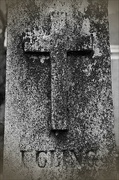 10th Nov 2021 - A Cross on a Tombstone