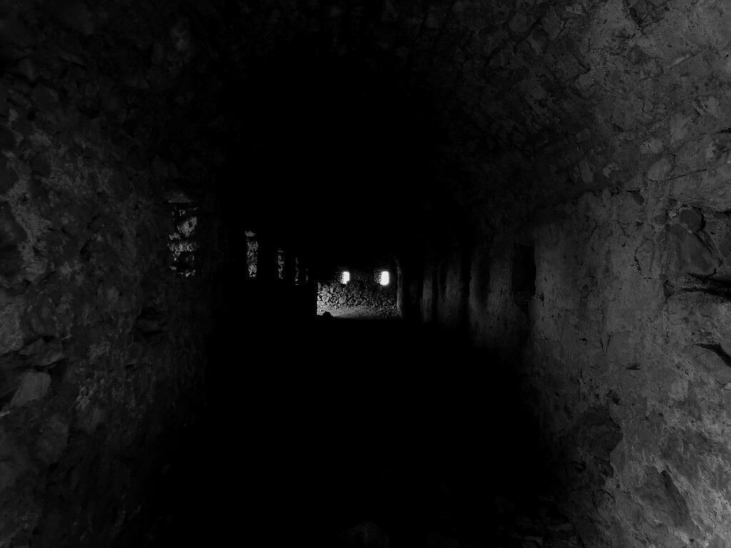 Dark Tunnel by gerry13