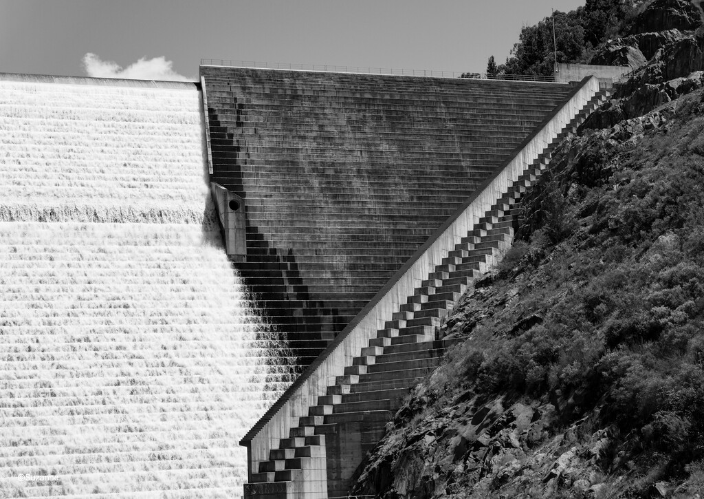 Cotter Dam Wall, ACT by ankers70