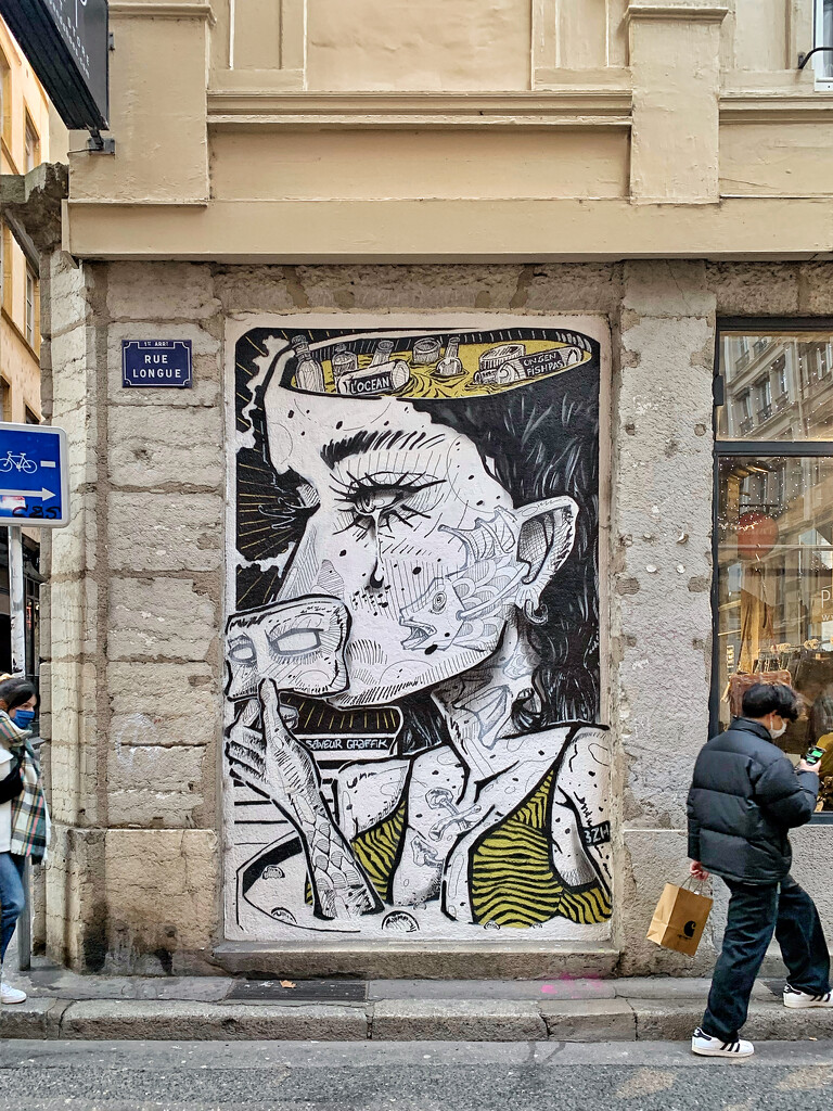 Art rue Longue.  by cocobella