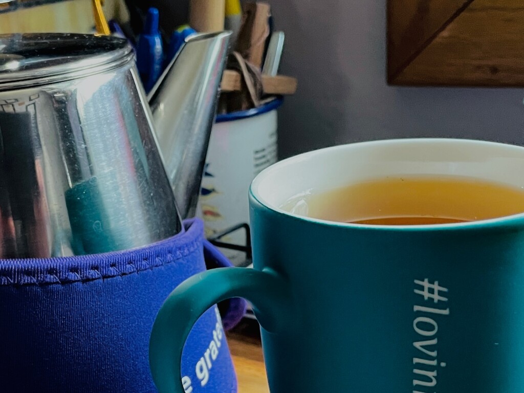 Lovin’ a tea break by mrsbubbles