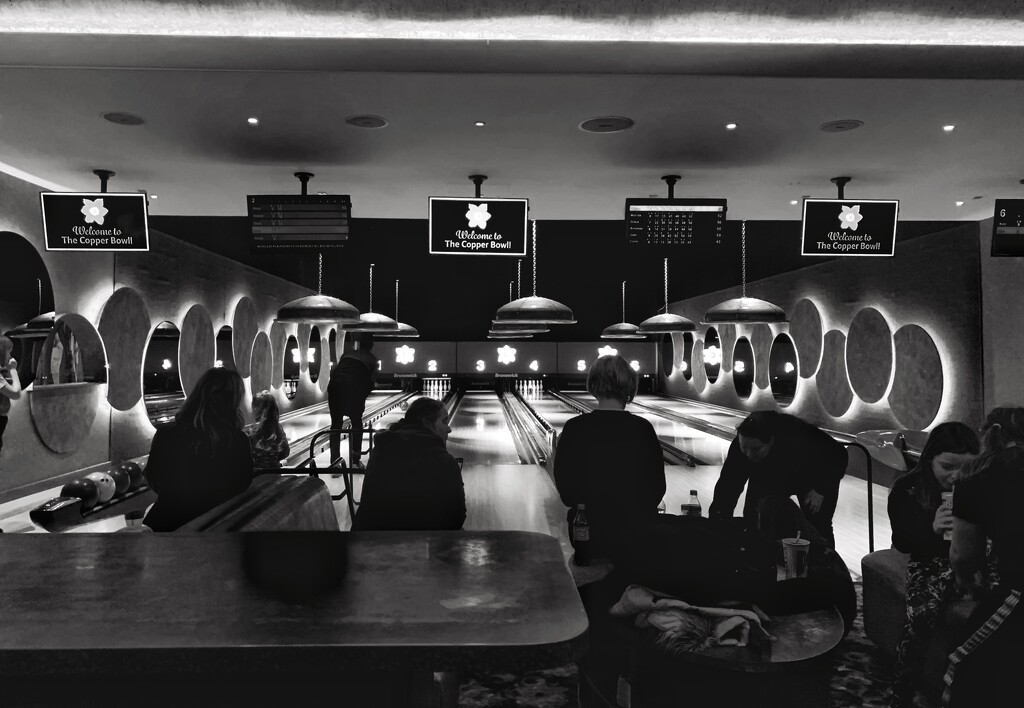The bowlers by happypat