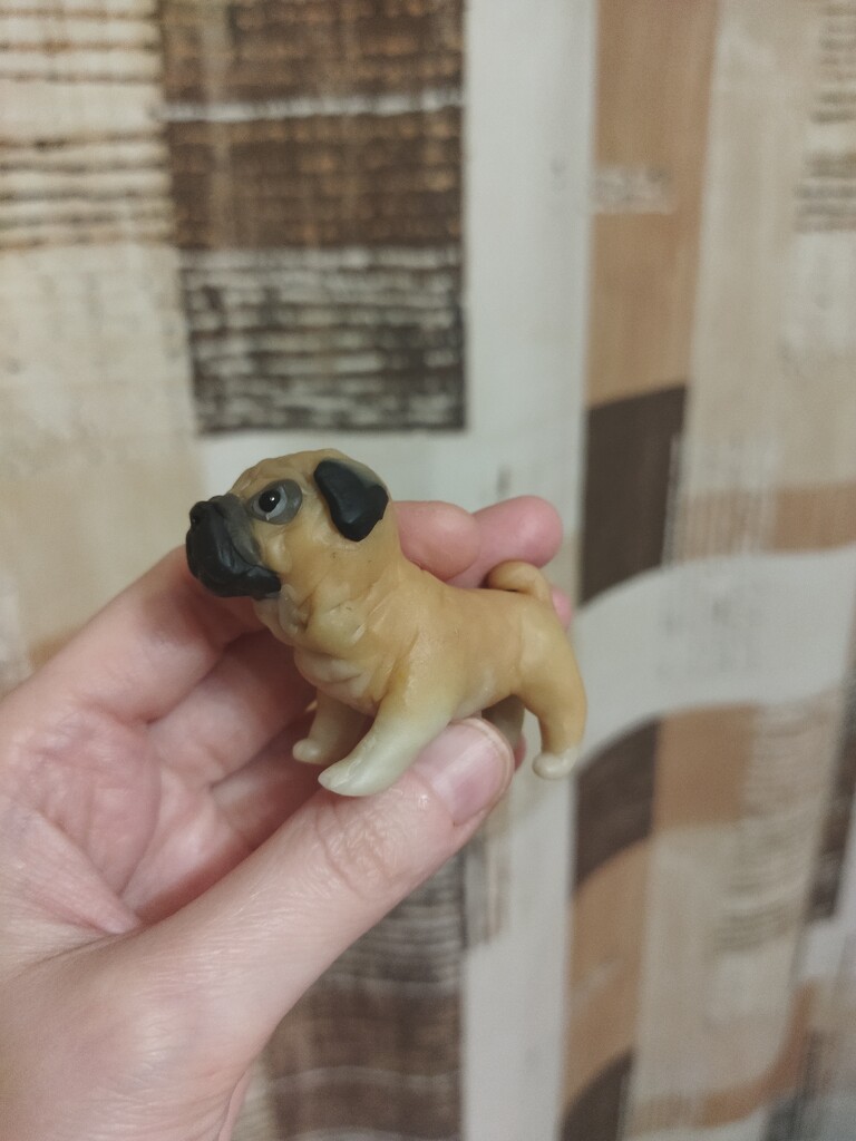 Pug made of polymer clay. by nyngamynga