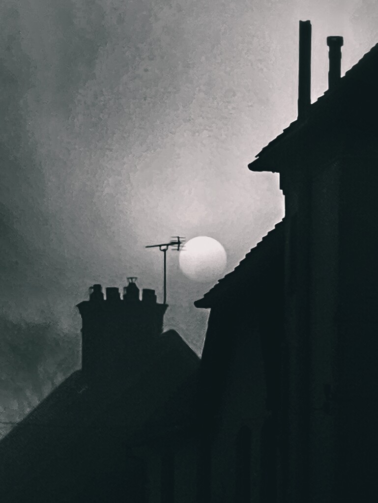 Urban dawn in the mist by moonbi