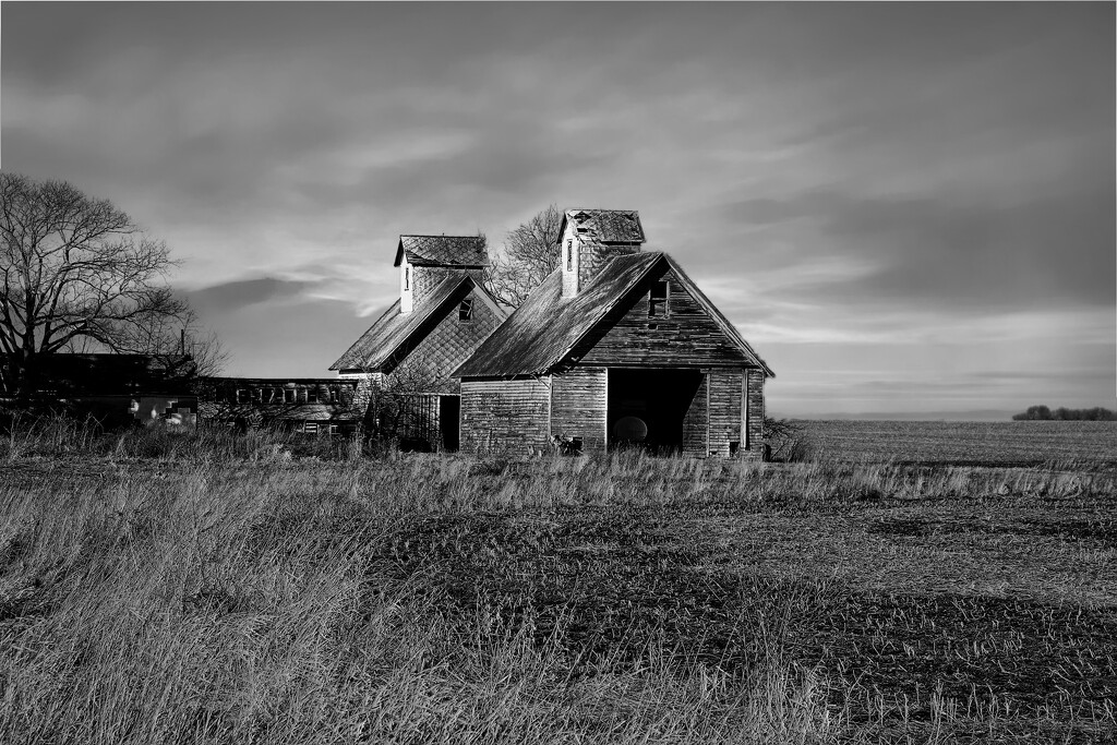 Old Farm Buildings by randy23