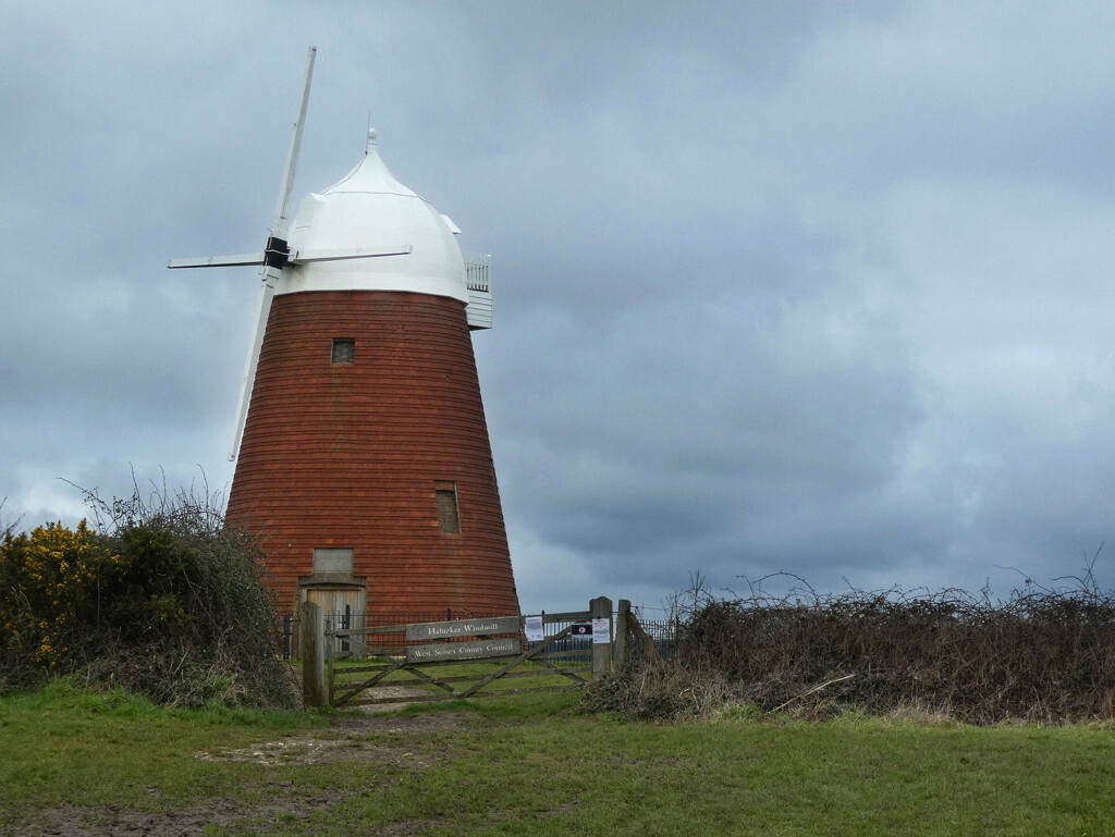 Halnaker Windmill by 30pics4jackiesdiamond