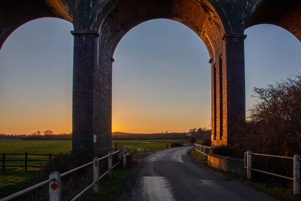 Through the Arches by rjb71