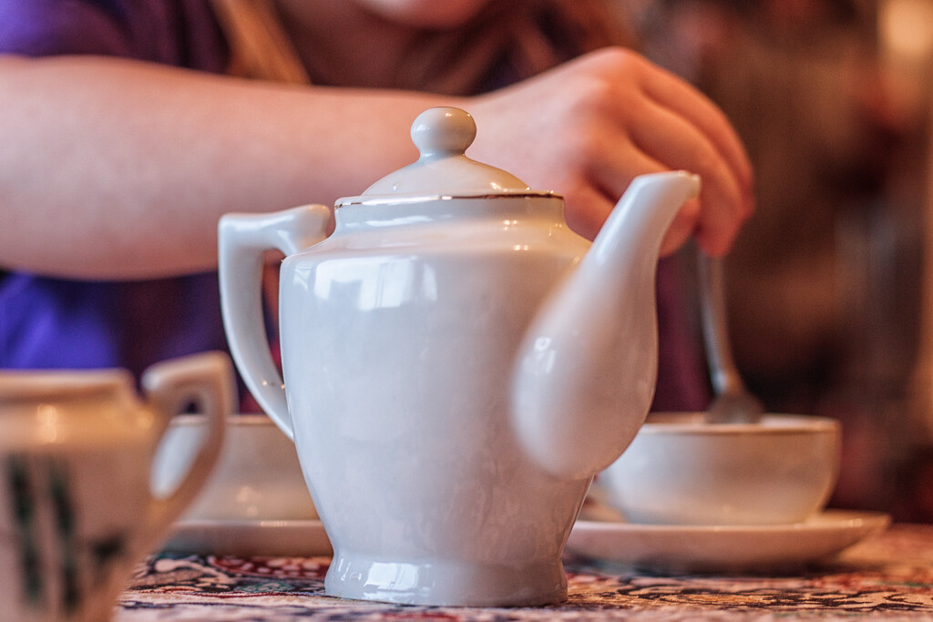 tea pot by aecasey