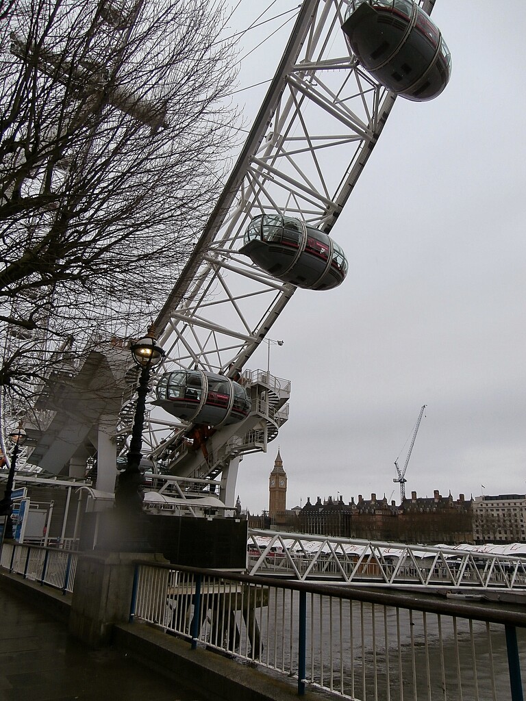 The London Eye..... by cutekitty