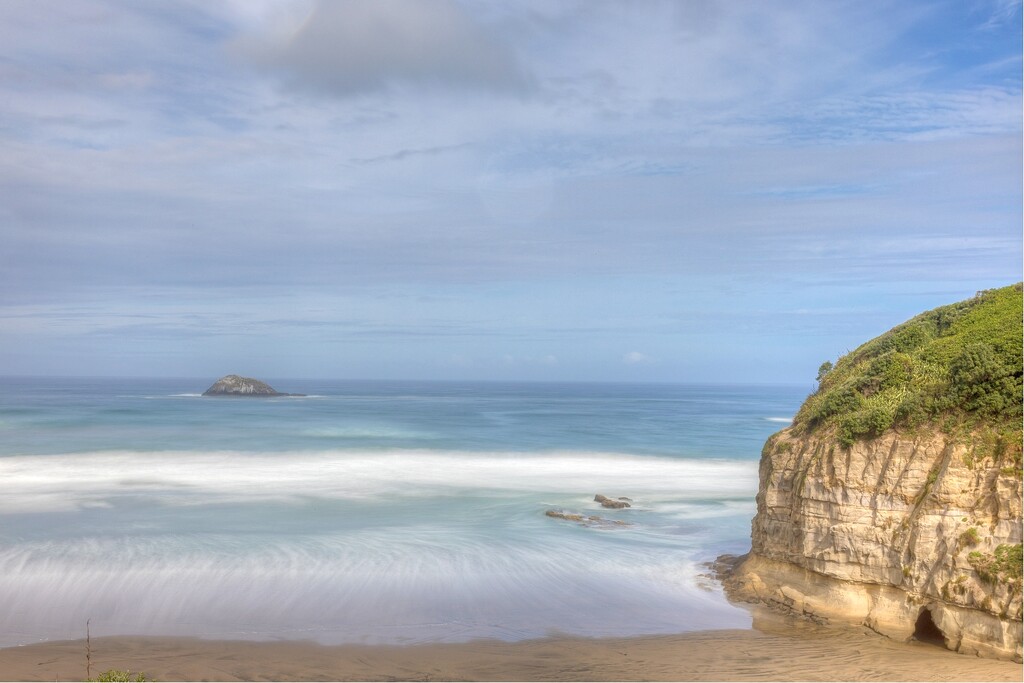 Muriwai beach on the other side by creative_shots