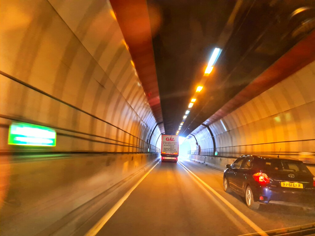 Orange Tunnel by serendypyty
