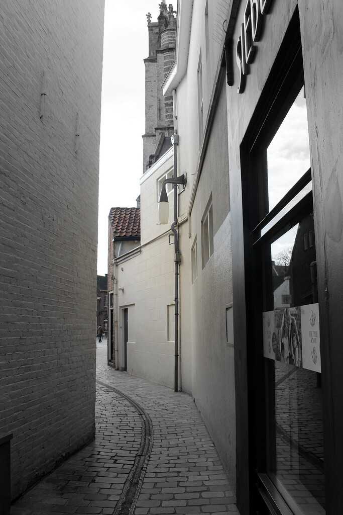 Alley  by pyrrhula