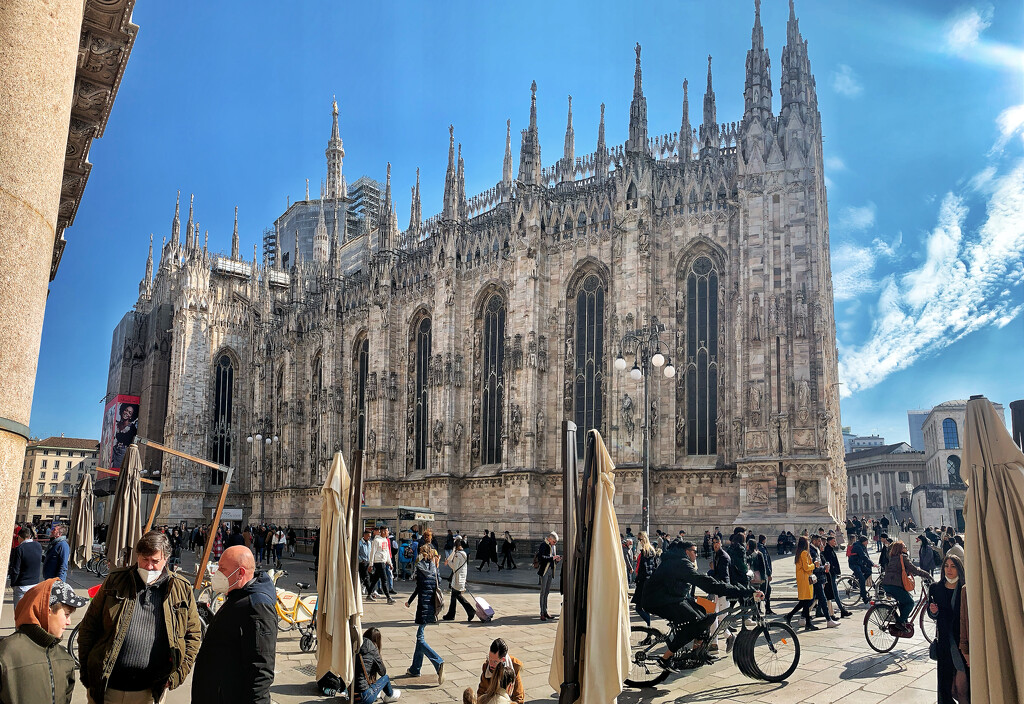 Milano cathedral by day.  by cocobella