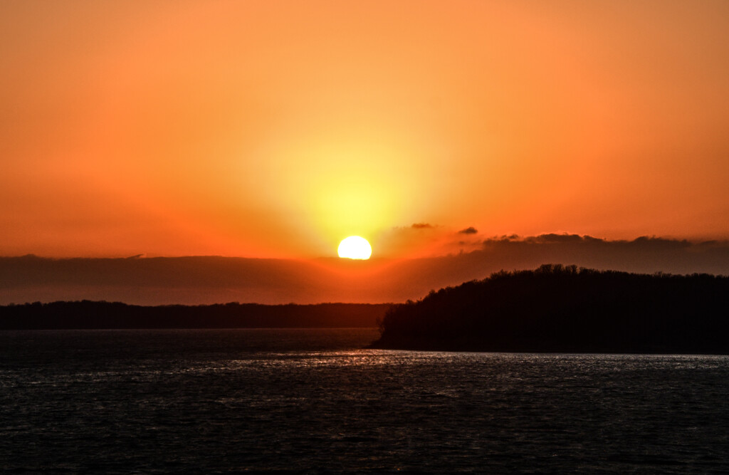 A Clinton Lake Sunset by kareenking