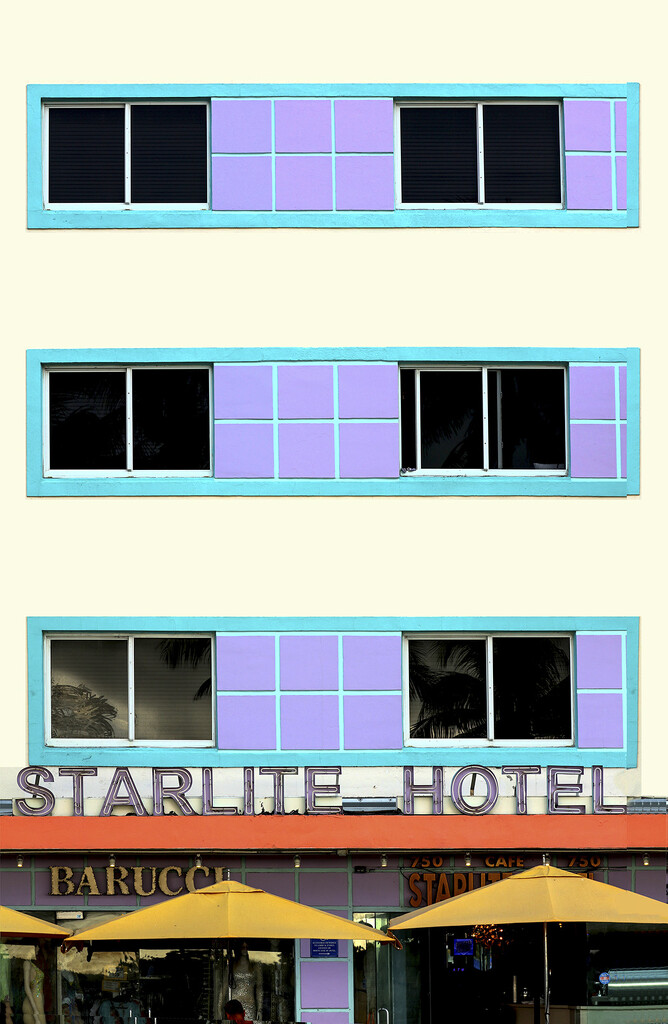 Starlight Hotel by pdulis