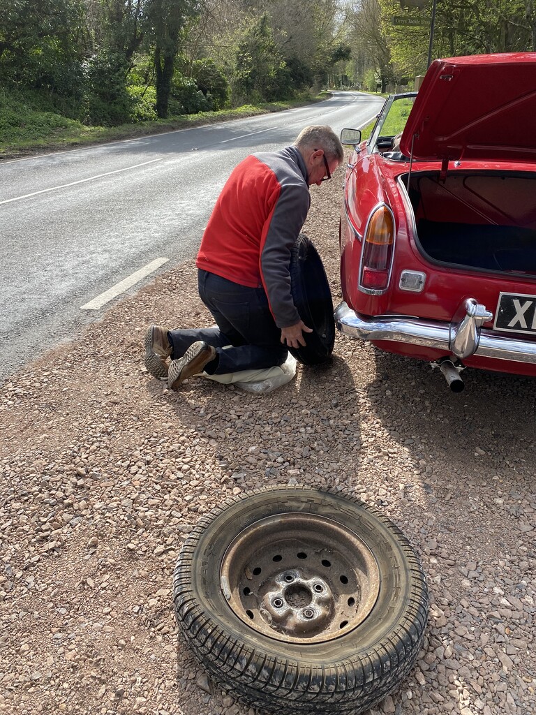 Oh dear it’s a burst tyre!! by wakelys