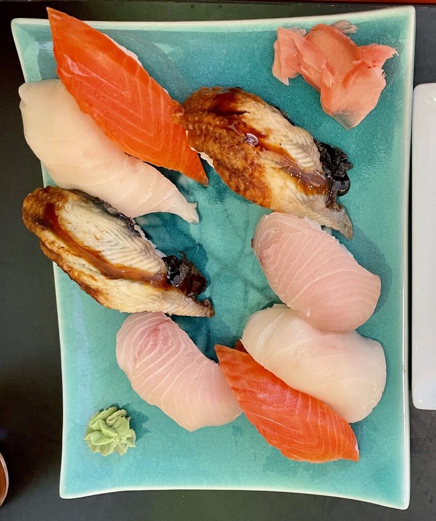 Sushi by samae