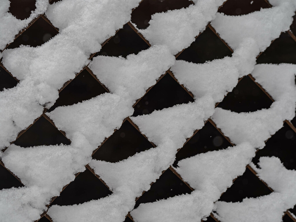 Snow patterns by haskar