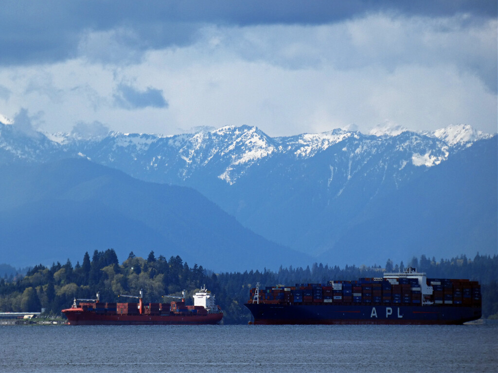 Container Ships by seattlite
