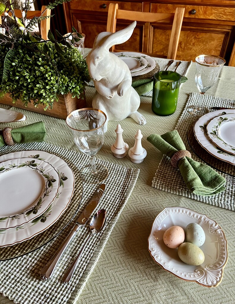 Spring Table by calm