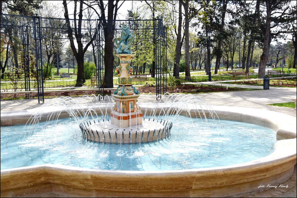 Zsolnay fountain in the City Park by kork
