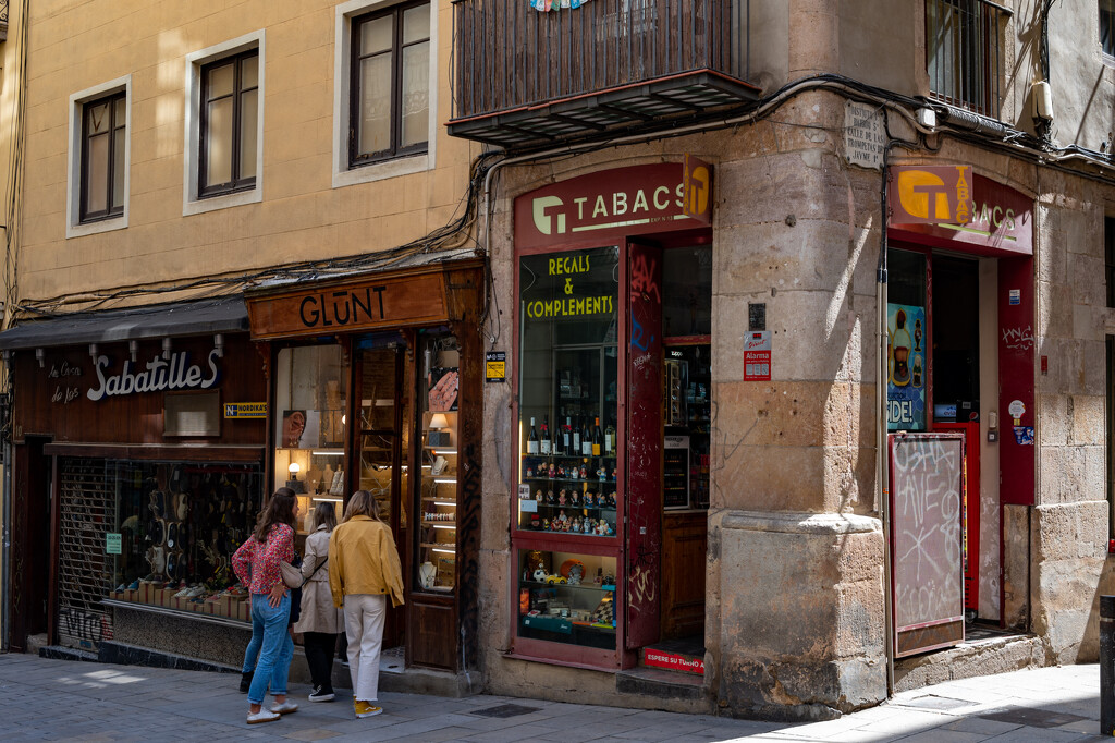 Old shop & tabacs corner by jborrases