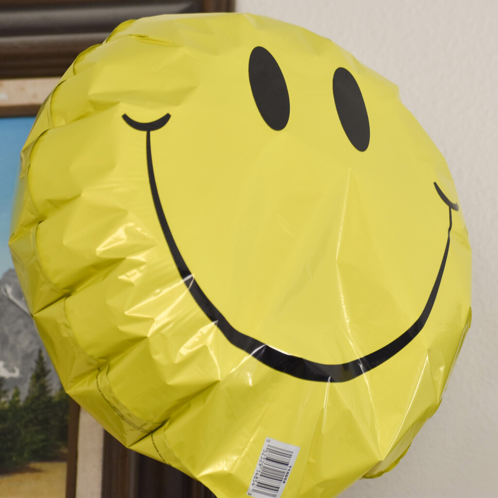 Smiley Balloon by bjywamer