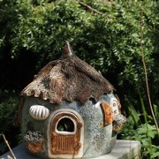 19th Apr 2022 - Ceramic hut