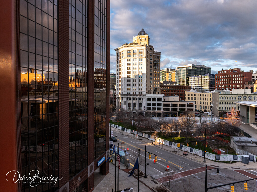 Reflections in downtown Grand Rapids  by dridsdale