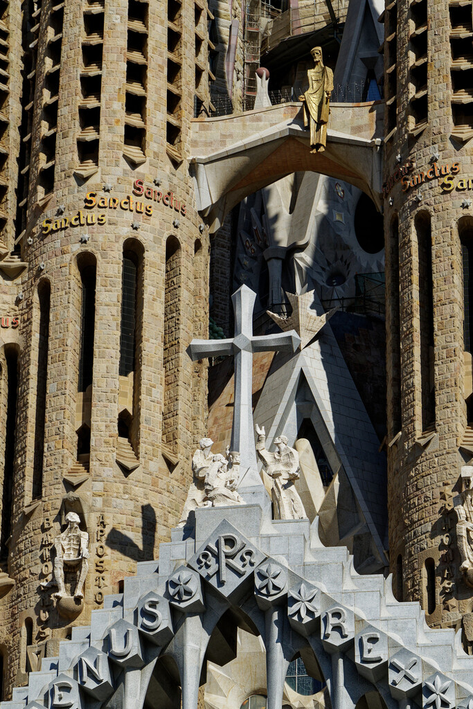 0420 - Sagrada Familia by bob65