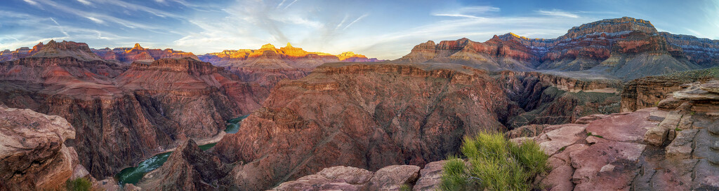 Wide & Narrow View from Plateau Point by kvphoto