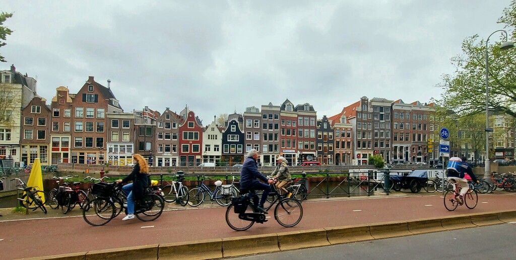 Amsterdam I by harbie
