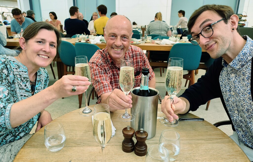 Prosecco in the Great Court restaurant  by boxplayer