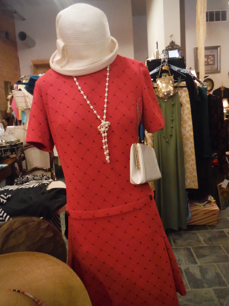 Store #6: Vintage Clothing by spanishliz