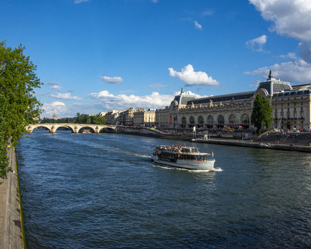Daytime on the Seine by cwbill
