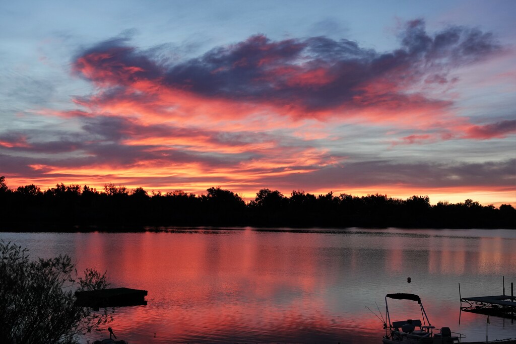 Sunrise on Long's Pond by sandlily