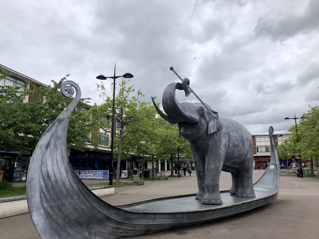 The Kirkby elephant  by crewnelson