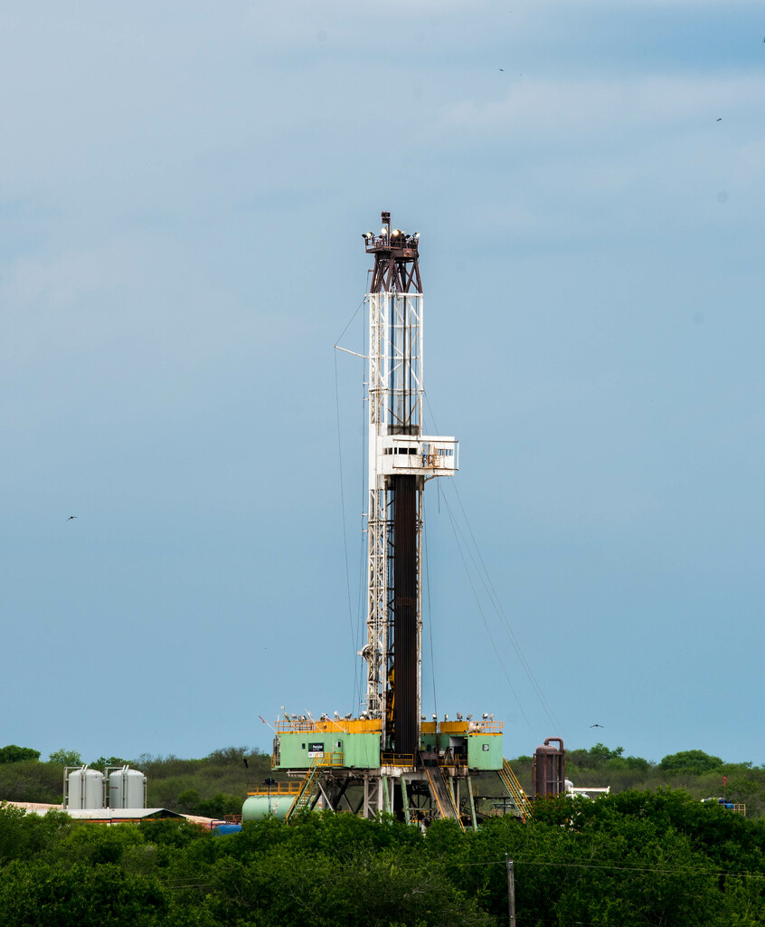 Drilling Rig in South Texas by dkellogg