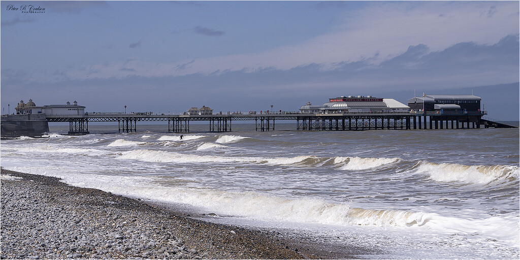 Cromer Pier by pcoulson