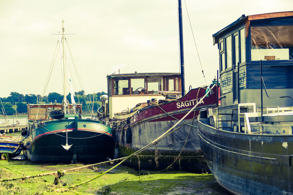 boats at Pinmill by cam365pix