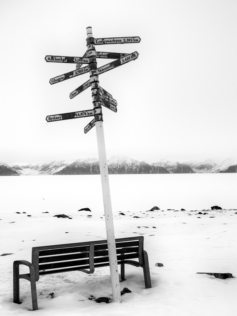 signpost at Pond Inlet by northy