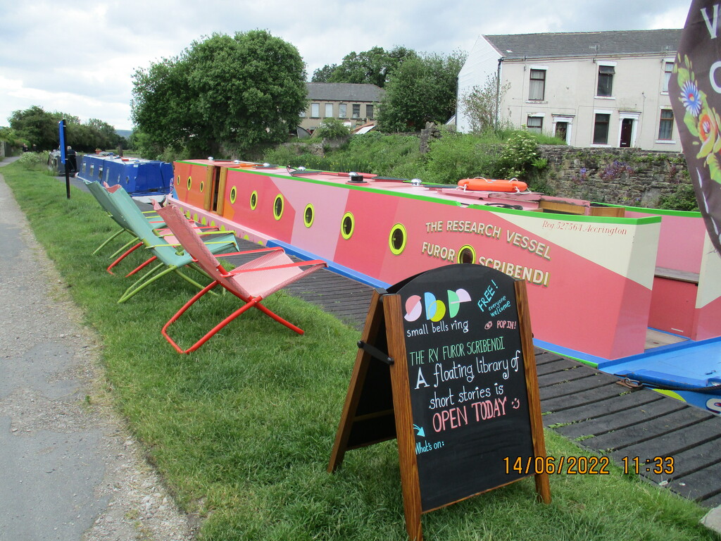 Boats on the canal near the Canalside cafe. by grace55