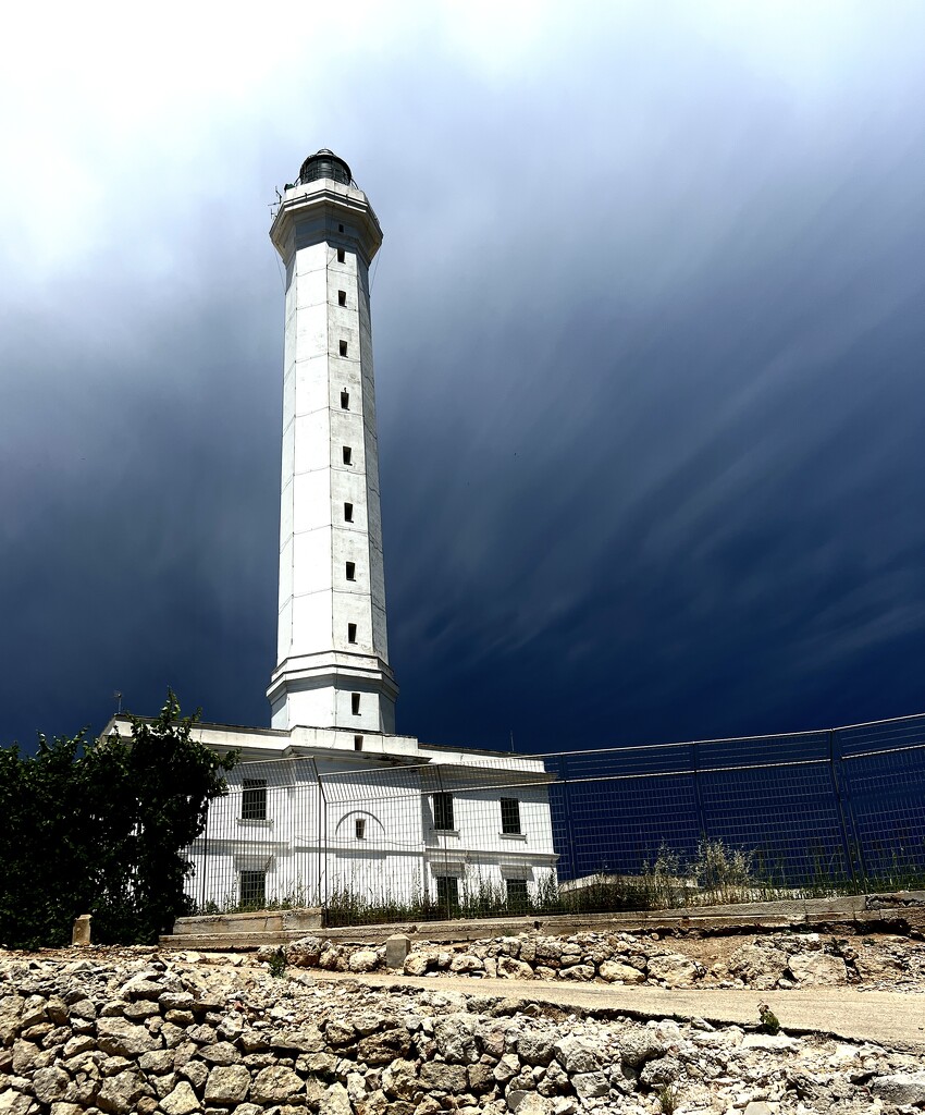 Leuca Lighthouse  by rensala