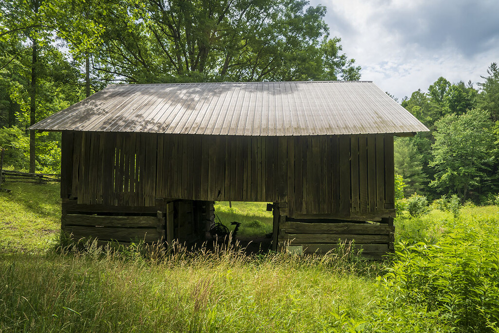 John Litton Barn by kvphoto