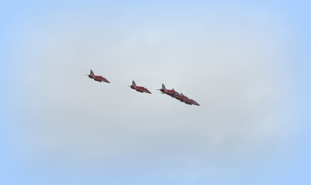  5  Red Arrows  by wendyfrost