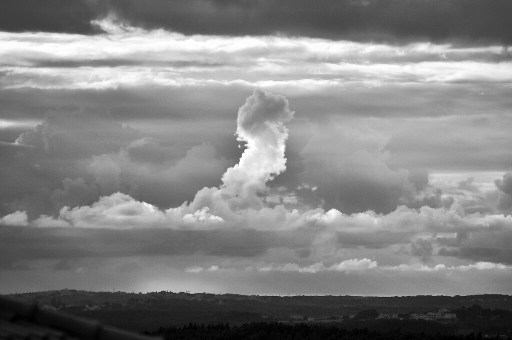 Powerful clouds by antonios