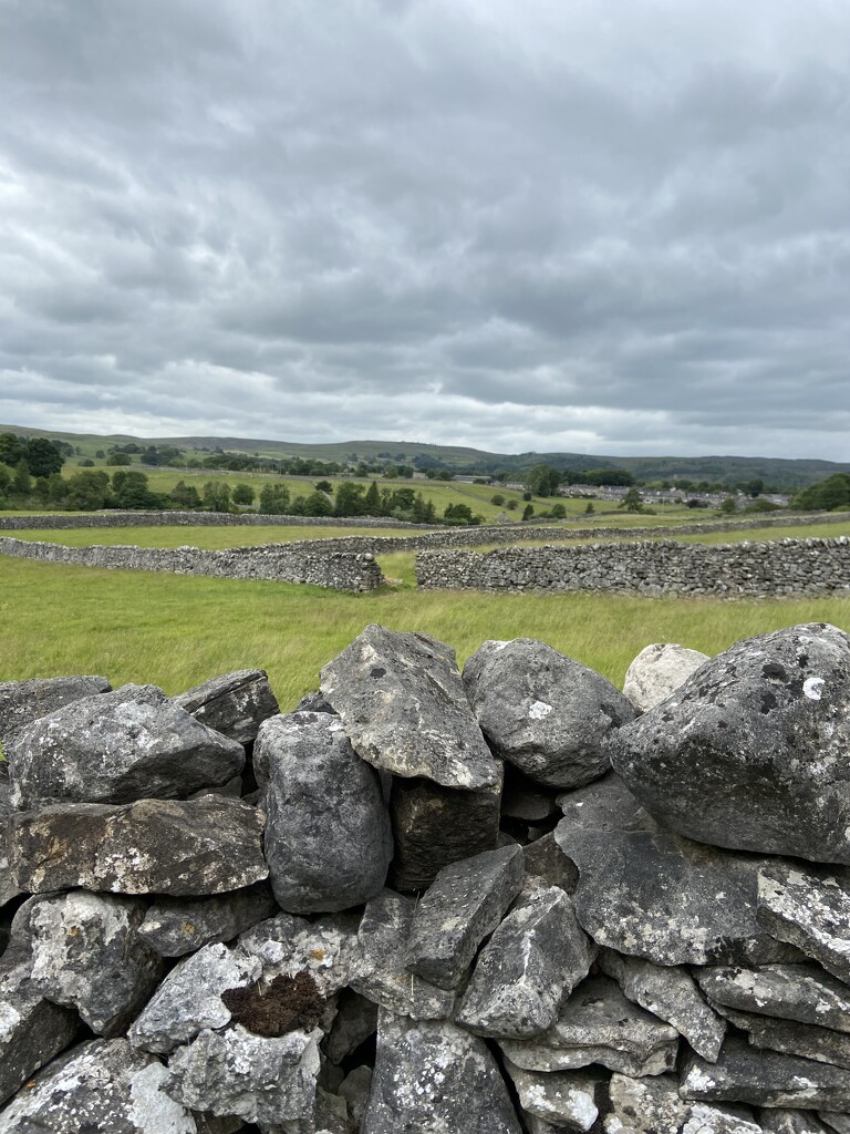 Dry stone wall by hoopydoo