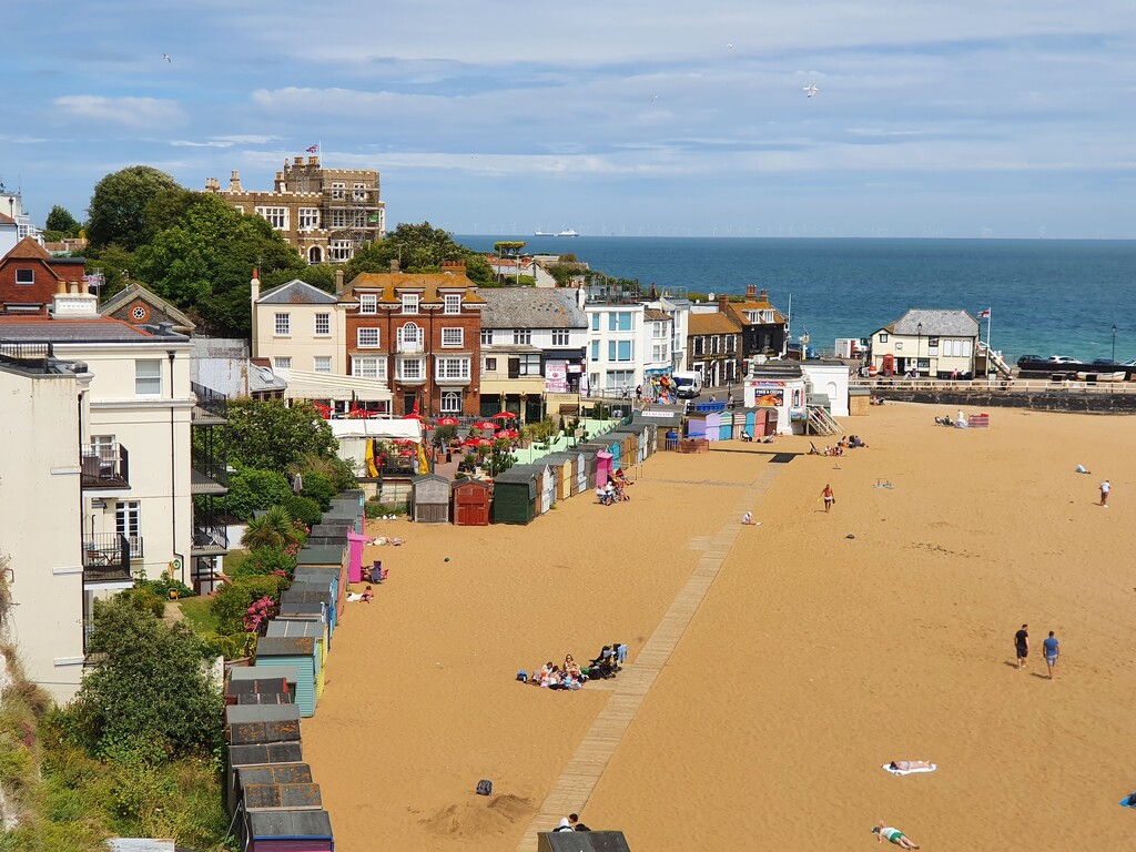 Beautiful Beach of Broadstairs! by will_wooderson