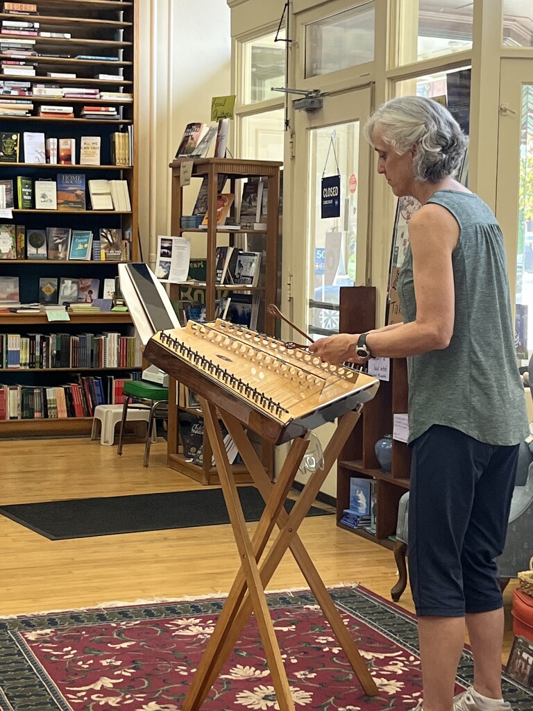 Entertainment at the bookstore  by pennyrae