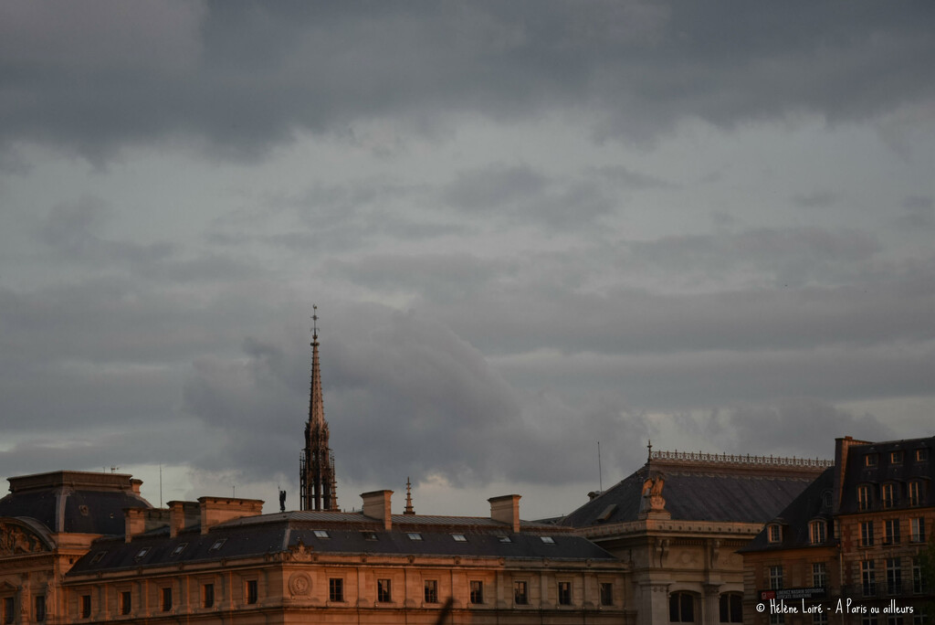 cloudy  by parisouailleurs